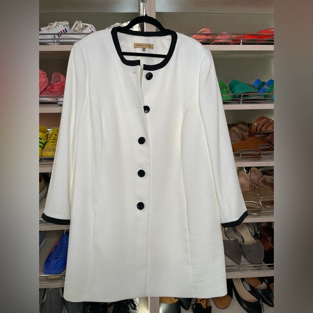 Textured jacket with black trim